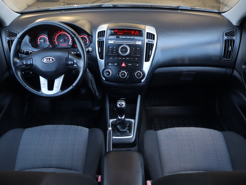 Kia Ceed, 2011