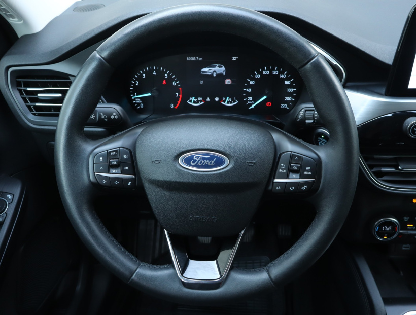 Ford Kuga, 2021