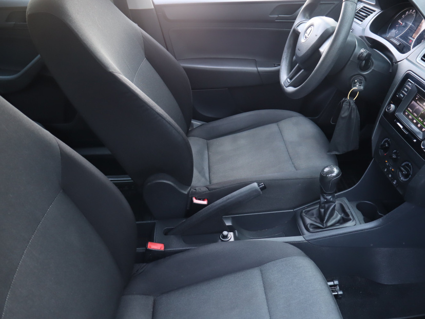 Škoda Rapid Spaceback, 2016
