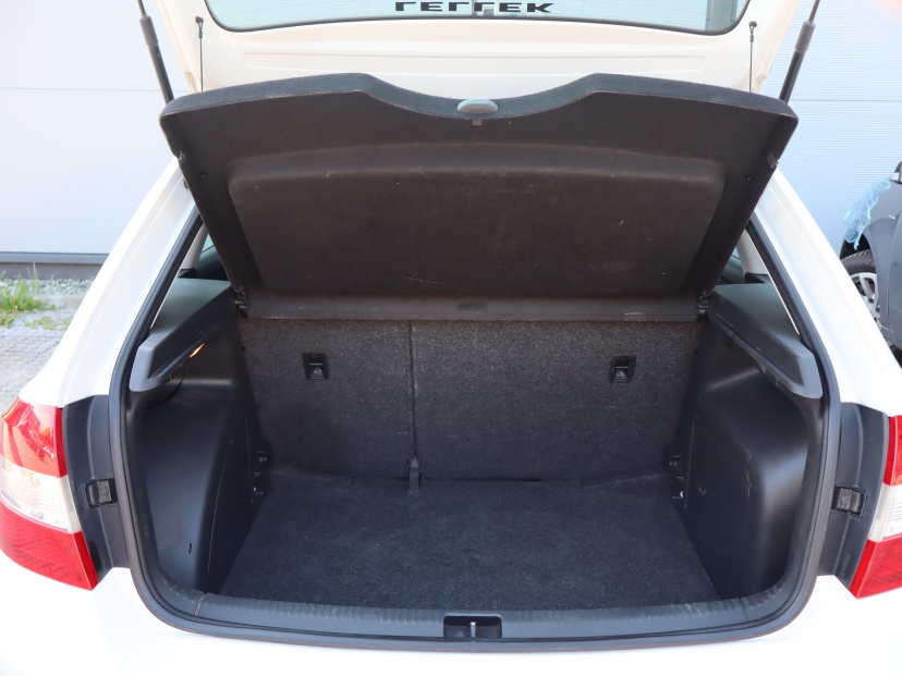 Škoda Rapid Spaceback, 2016