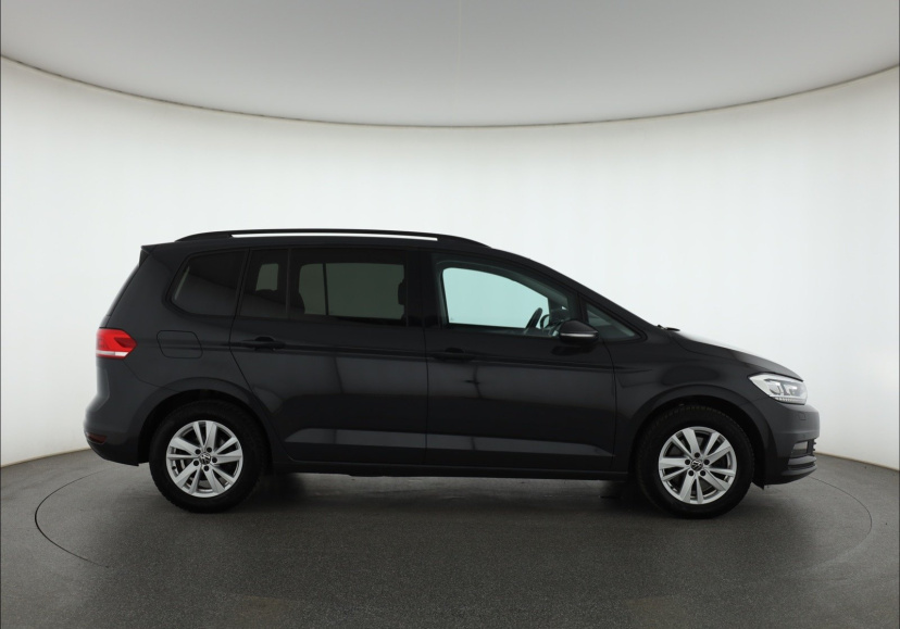 Volkswagen Touran, 2023