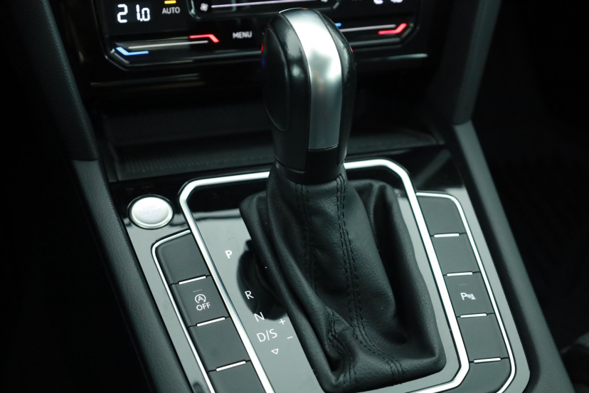 Volkswagen Passat, 2023