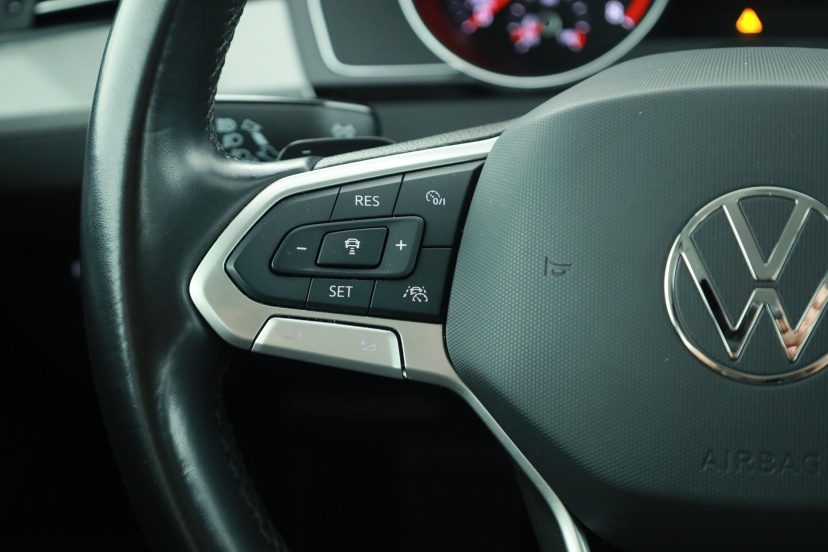 Volkswagen Passat, 2023