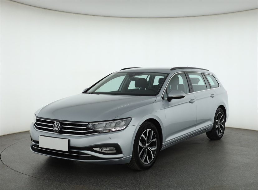 Volkswagen Passat, 2023
