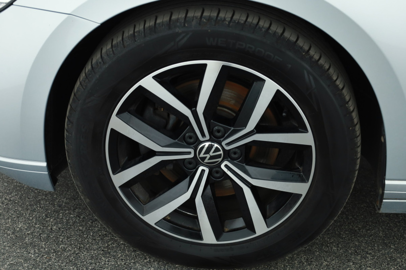 Volkswagen Passat, 2023