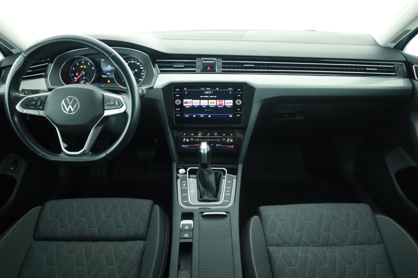 Volkswagen Passat, 2023