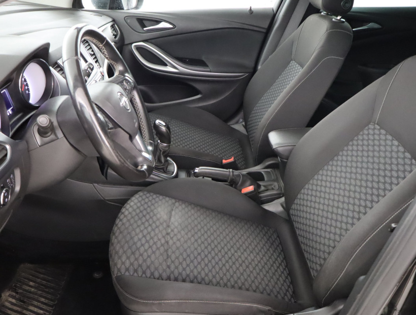 Opel Astra, 2018