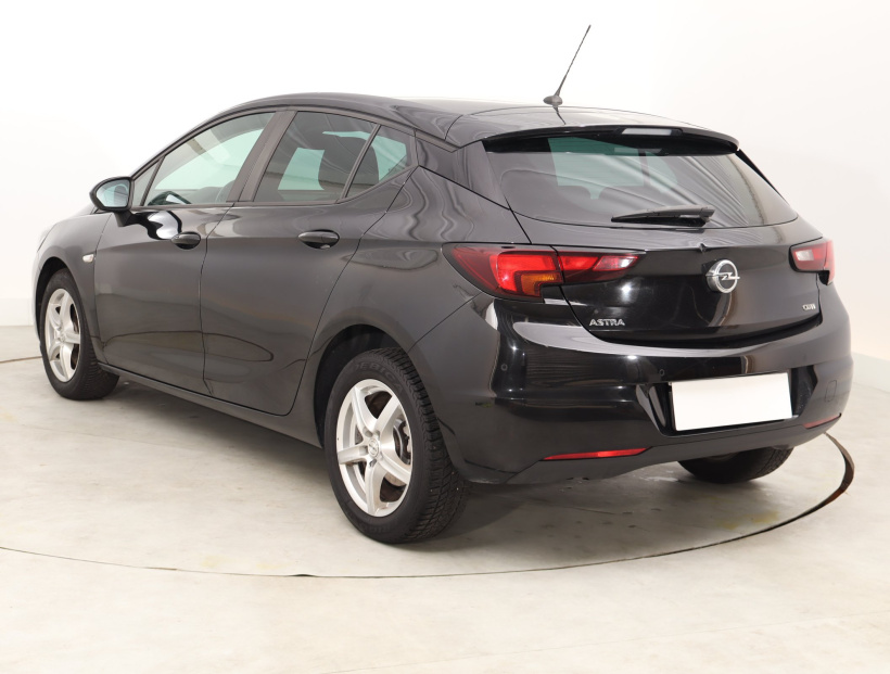 Opel Astra, 2018