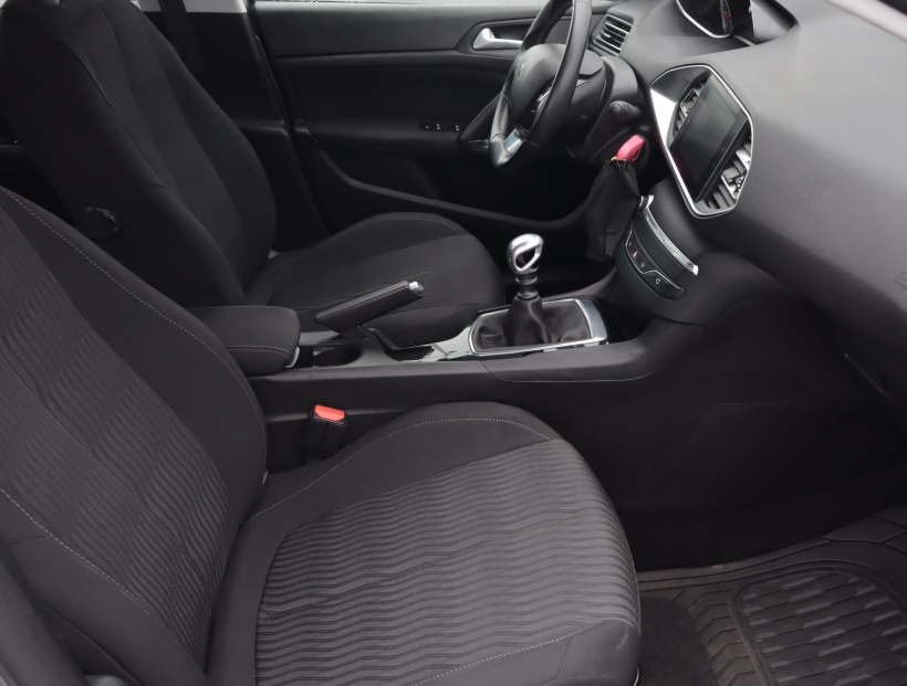 Peugeot 308, 2018