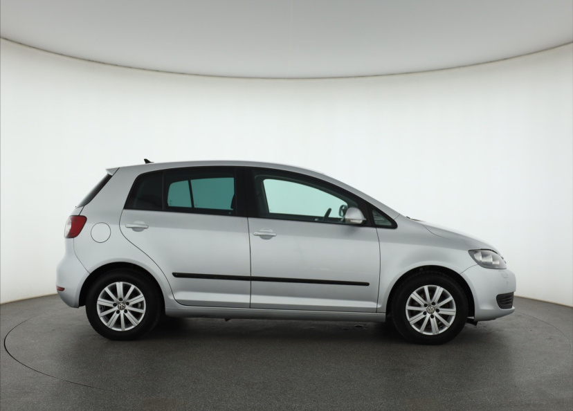 Volkswagen Golf Plus, 2012