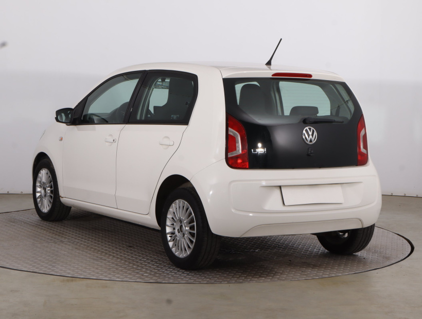 Volkswagen Up!, 2014