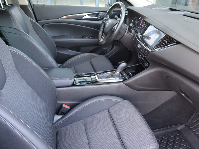 Opel Insignia, 2021