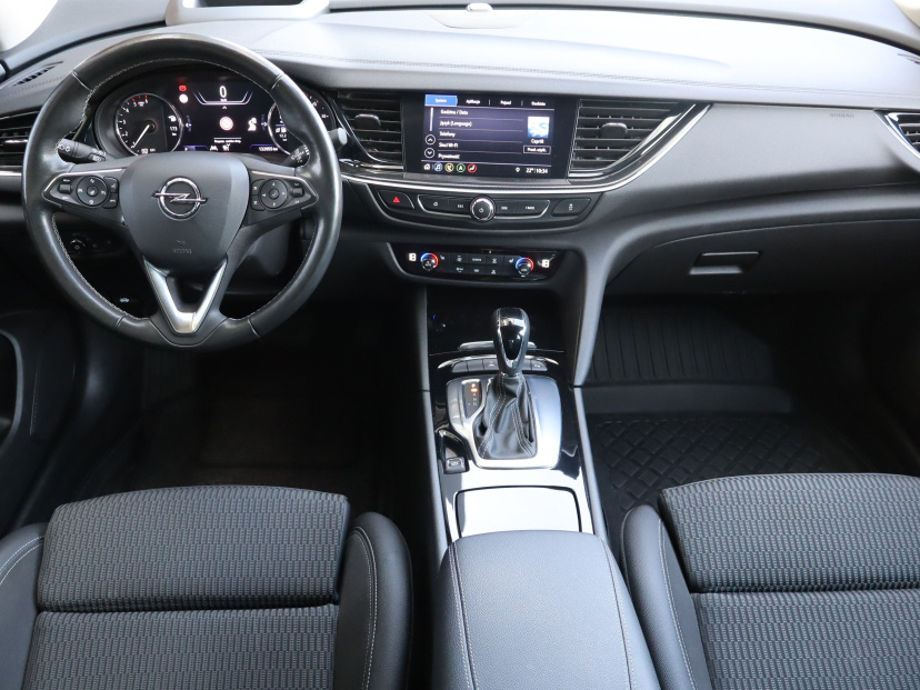 Opel Insignia, 2021
