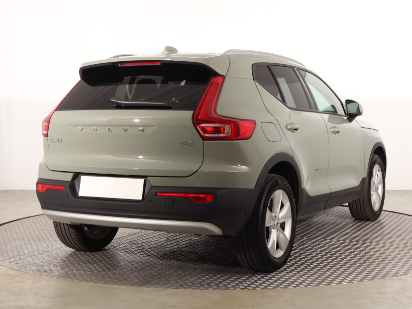 Volvo XC40, 2025