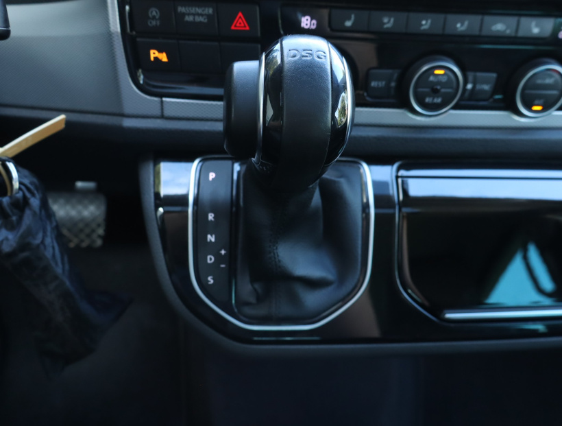 Volkswagen Multivan, 2022