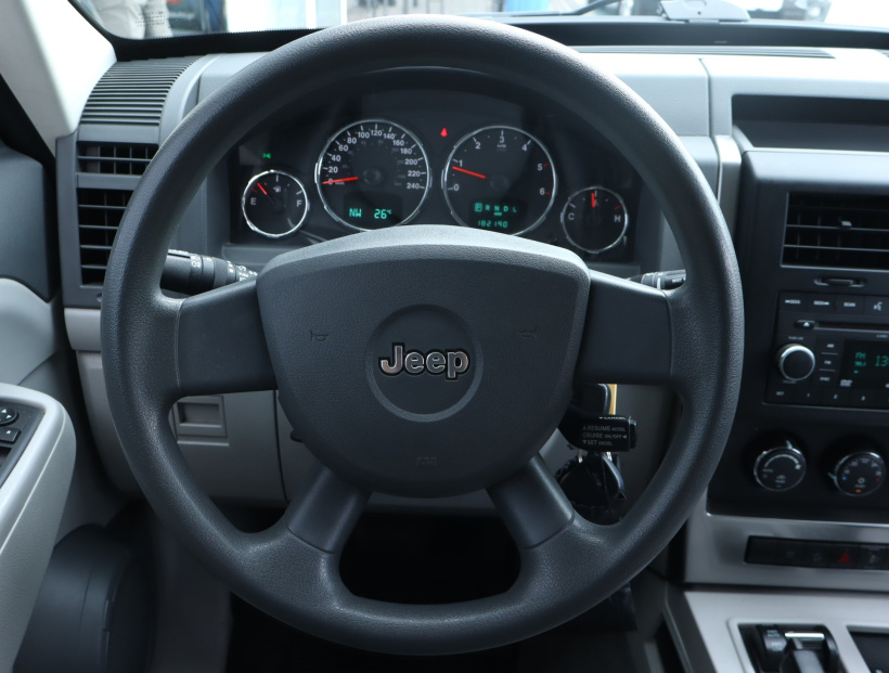 Jeep Cherokee, 2009