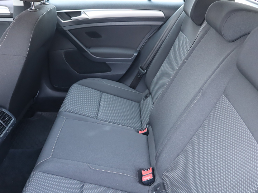 Volkswagen Golf, 2018