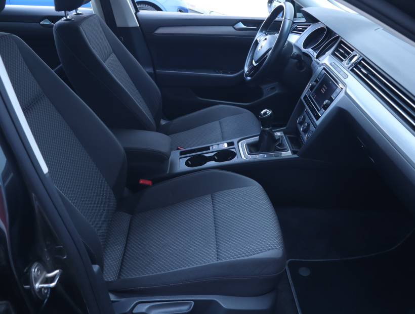Volkswagen Passat, 2017