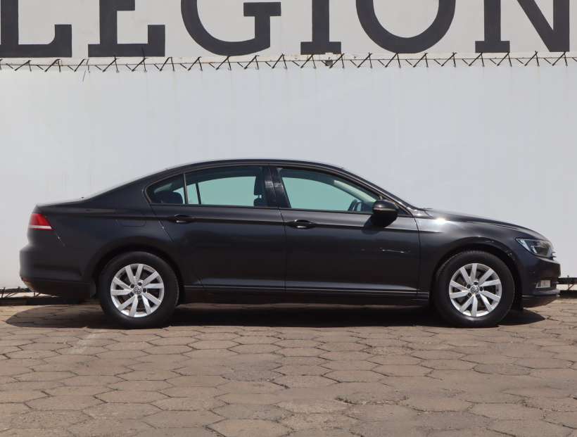 Volkswagen Passat, 2017