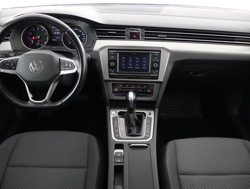 Volkswagen Passat, 2021