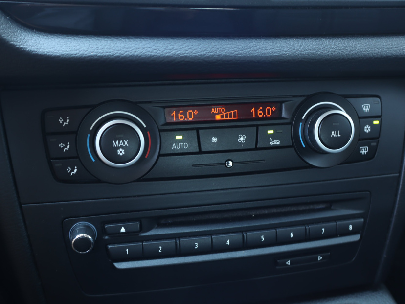 BMW X1, 2010