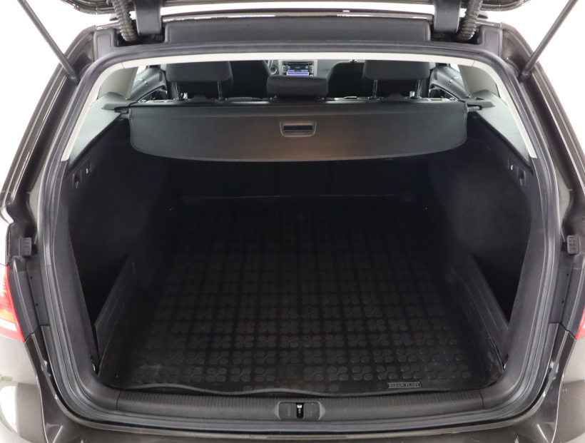 Volkswagen Passat, 2013