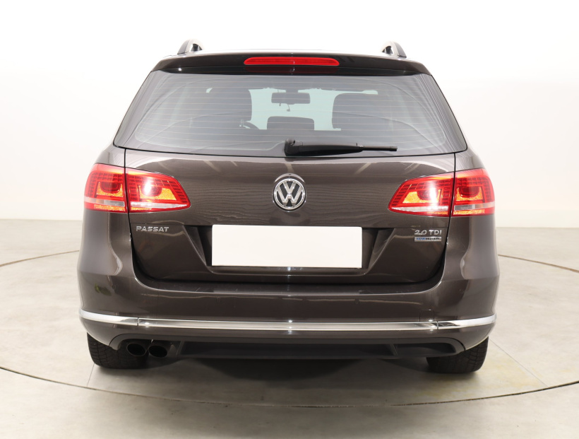 Volkswagen Passat, 2013