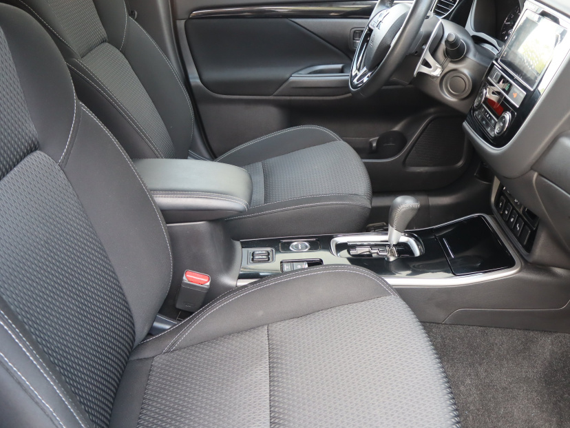 Mitsubishi Outlander, 2019
