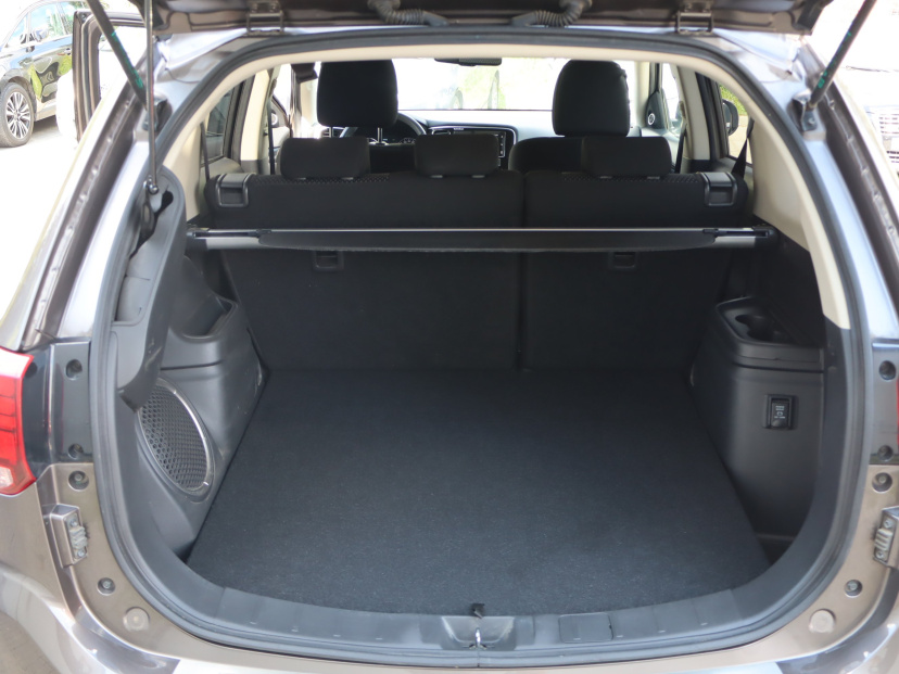 Mitsubishi Outlander, 2019