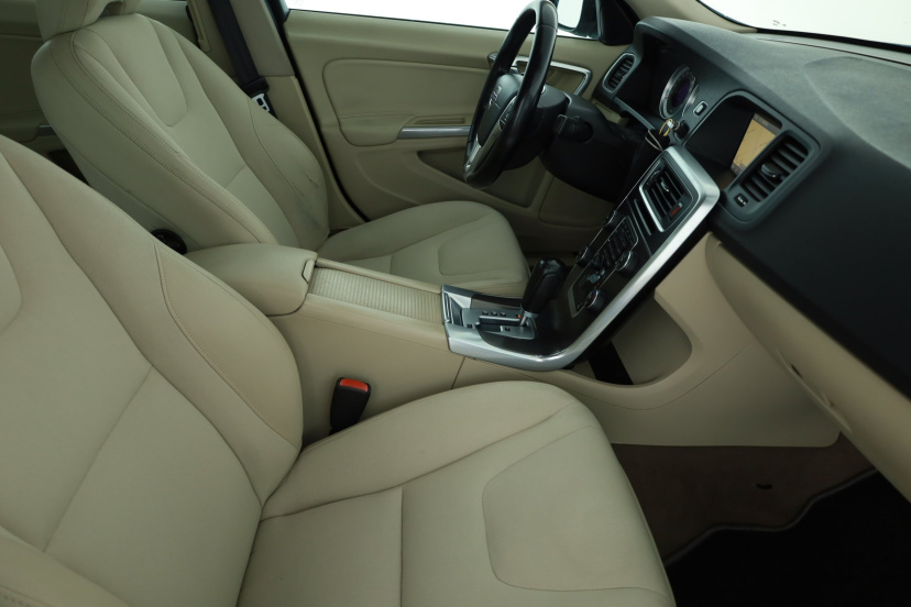 Volvo S60, 2011