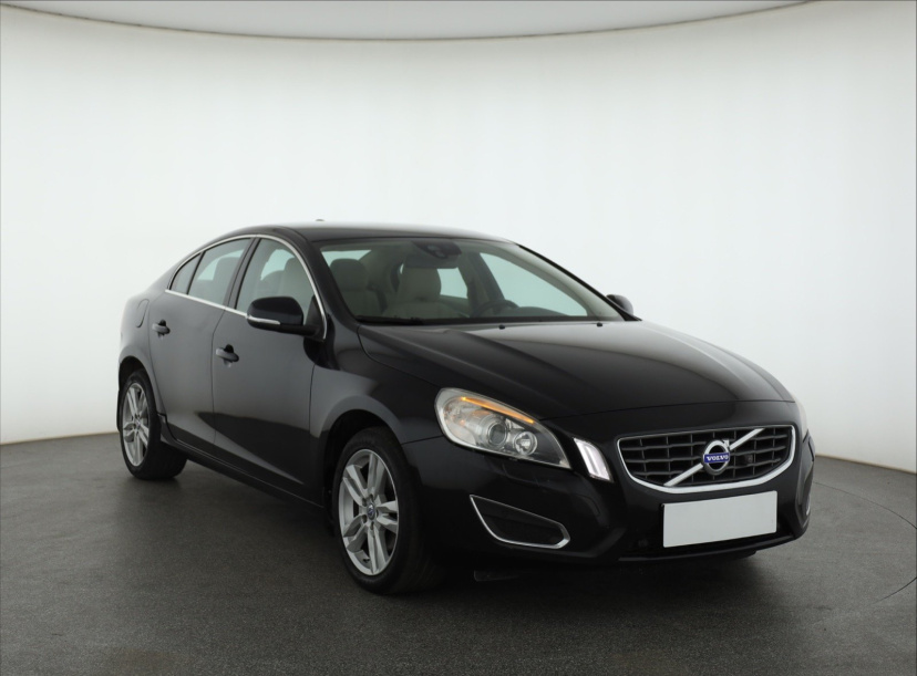 Volvo S60, 2011
