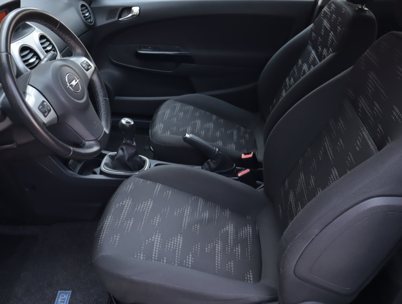 Opel Corsa, 2011