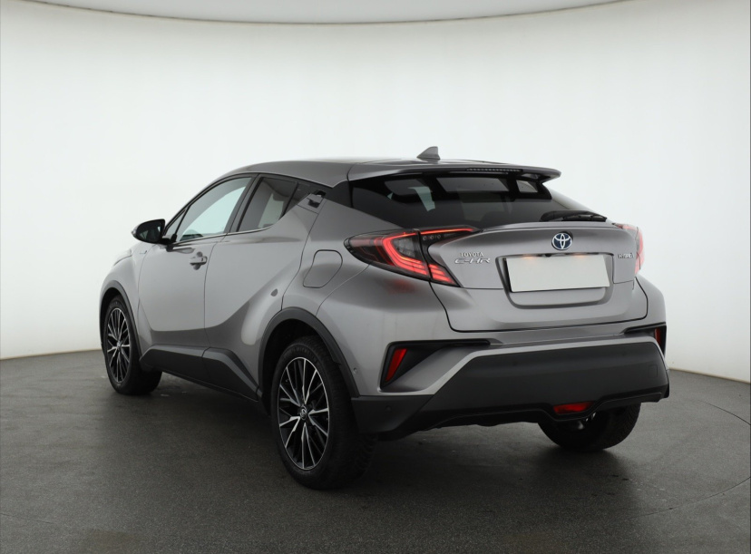 Toyota C-HR, 2017