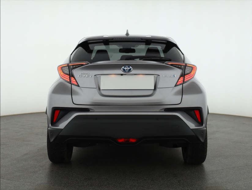 Toyota C-HR, 2017