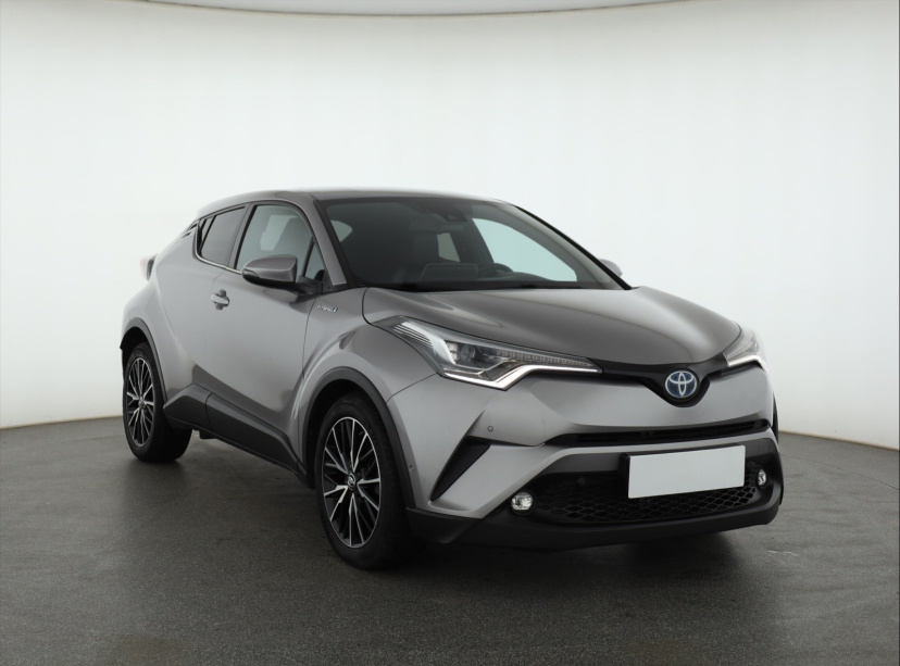 Toyota C-HR, 2017