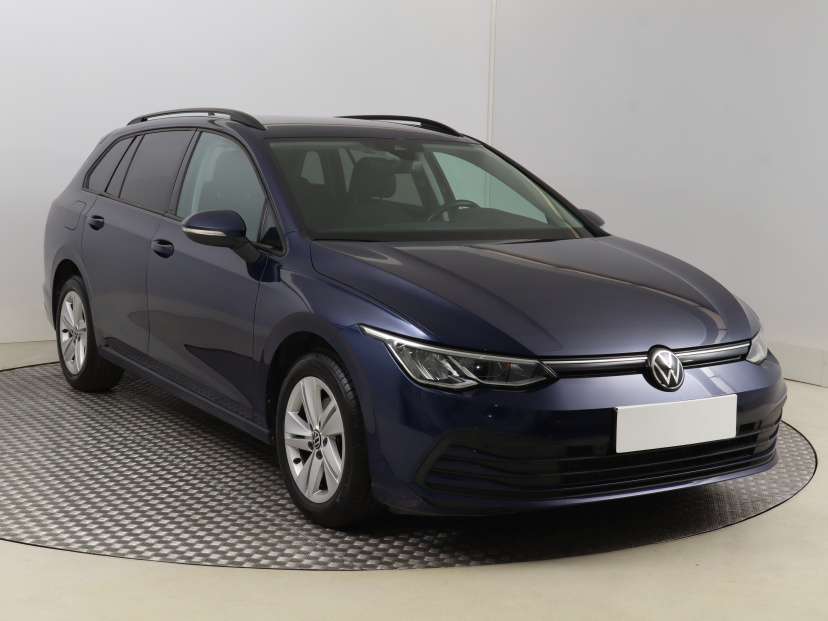Volkswagen Golf, 2023