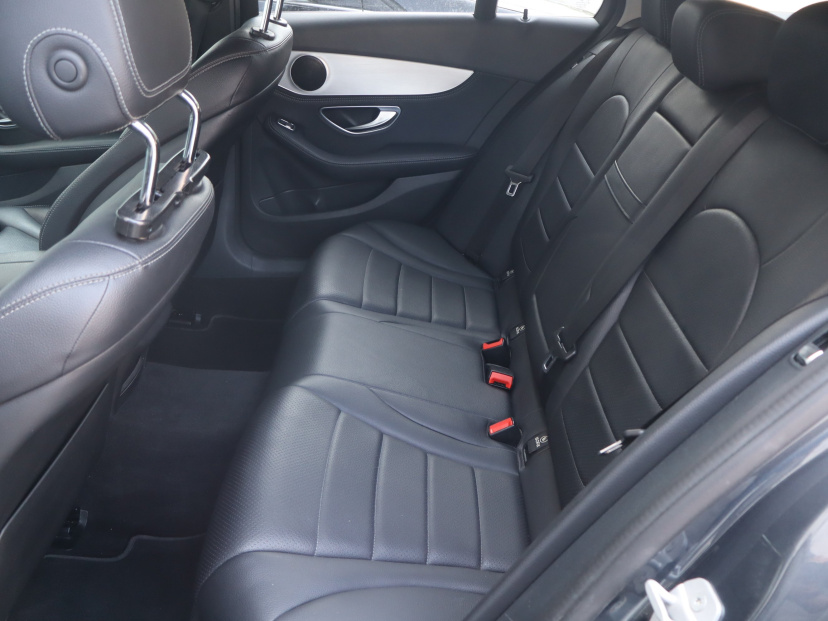 Mercedes-Benz C, 2015