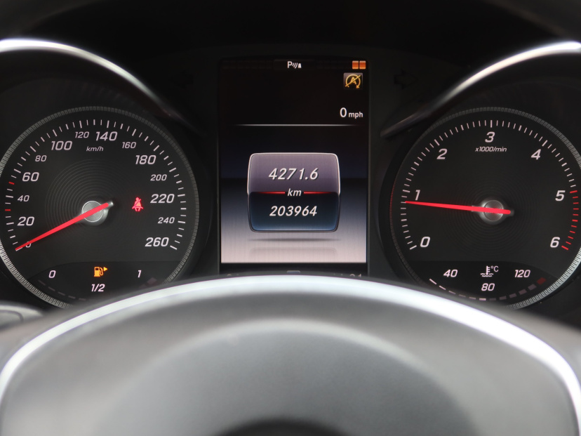 Mercedes-Benz C, 2015