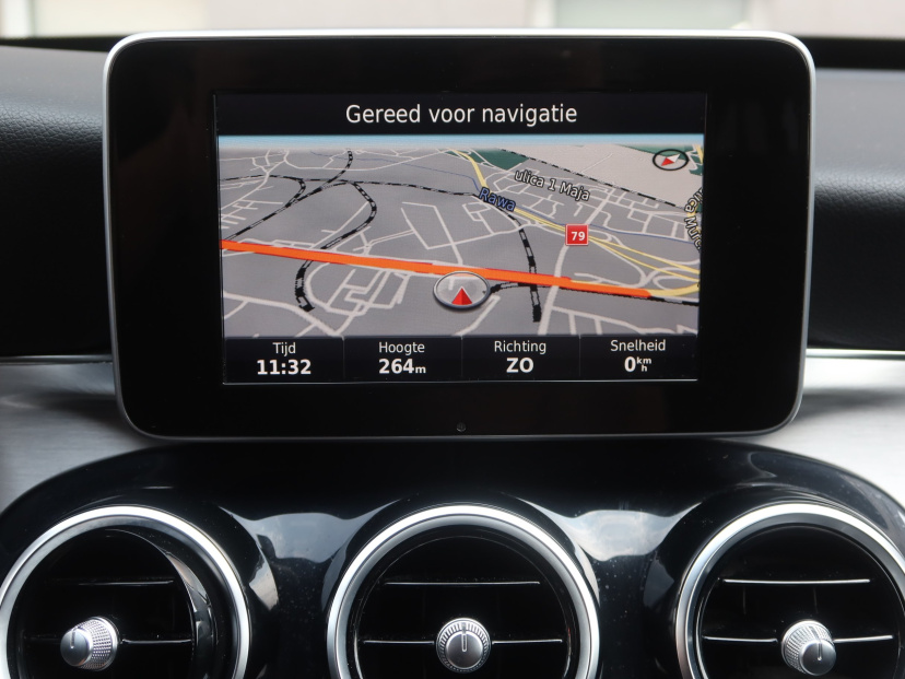 Mercedes-Benz C, 2015