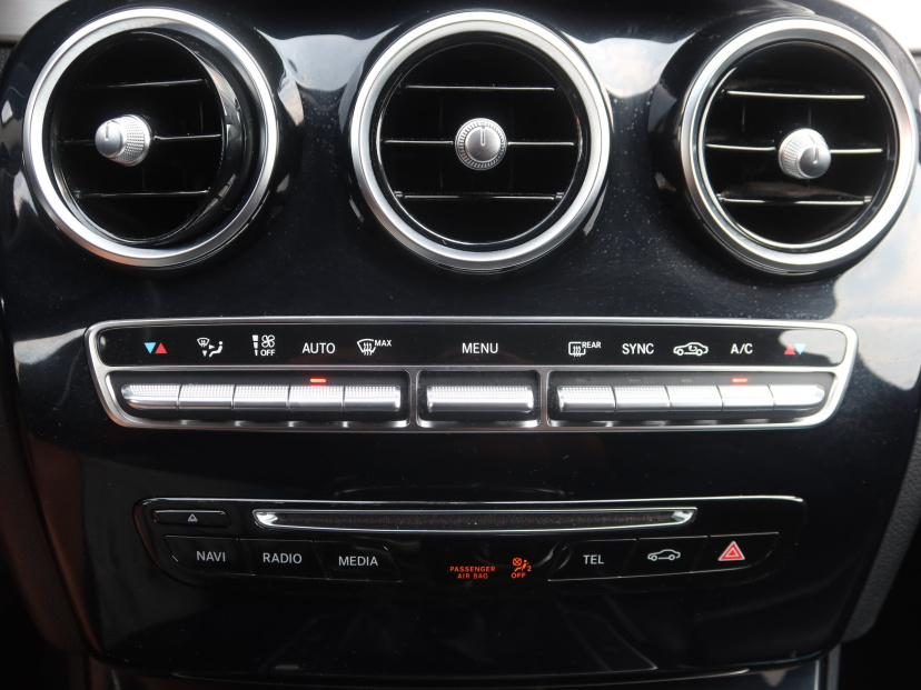 Mercedes-Benz C, 2015