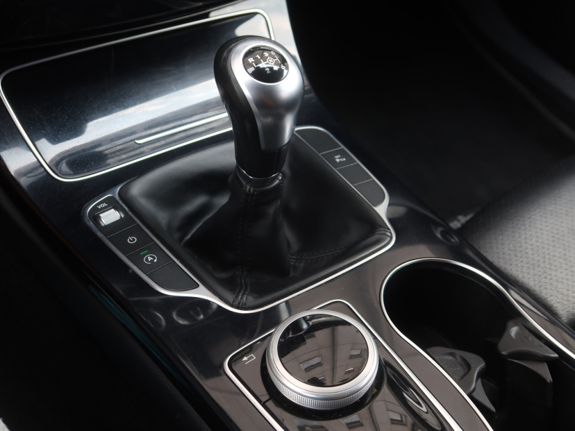 Mercedes-Benz C, 2015