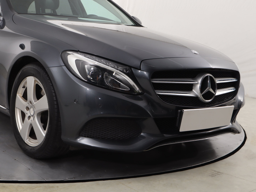 Mercedes-Benz C, 2015