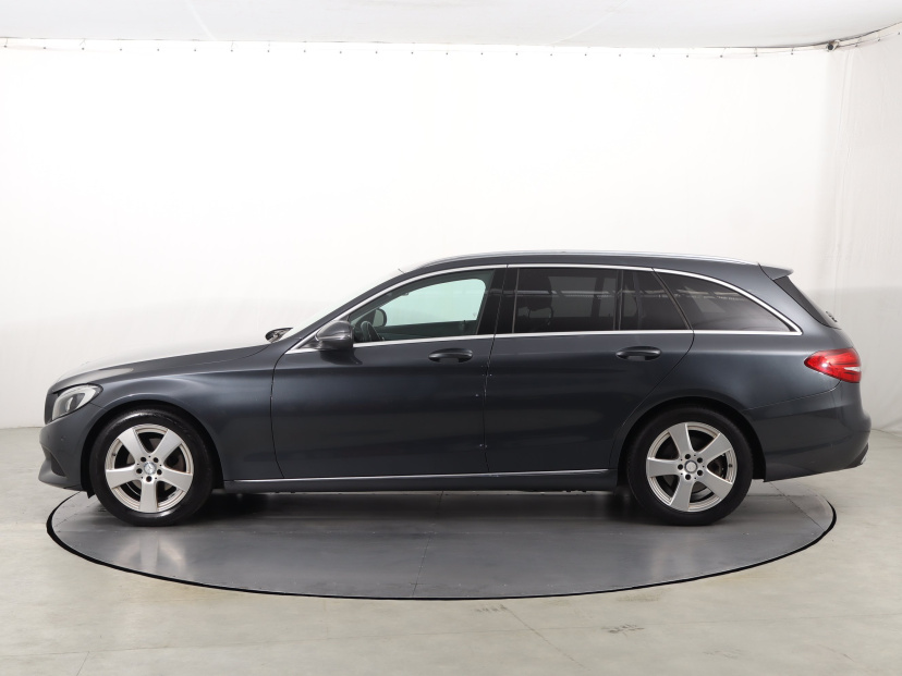 Mercedes-Benz C, 2015