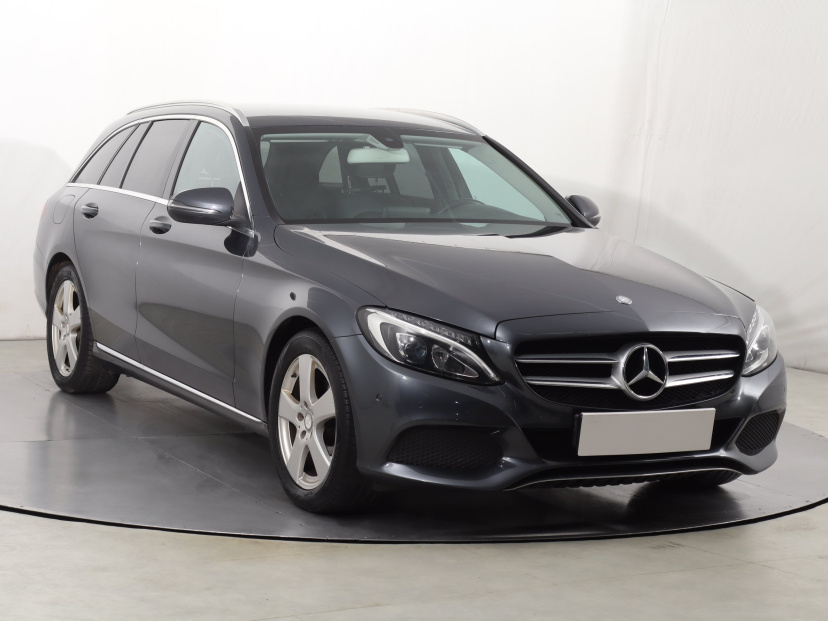 Mercedes-Benz C, 2015