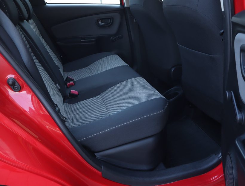 Toyota Yaris, 2015