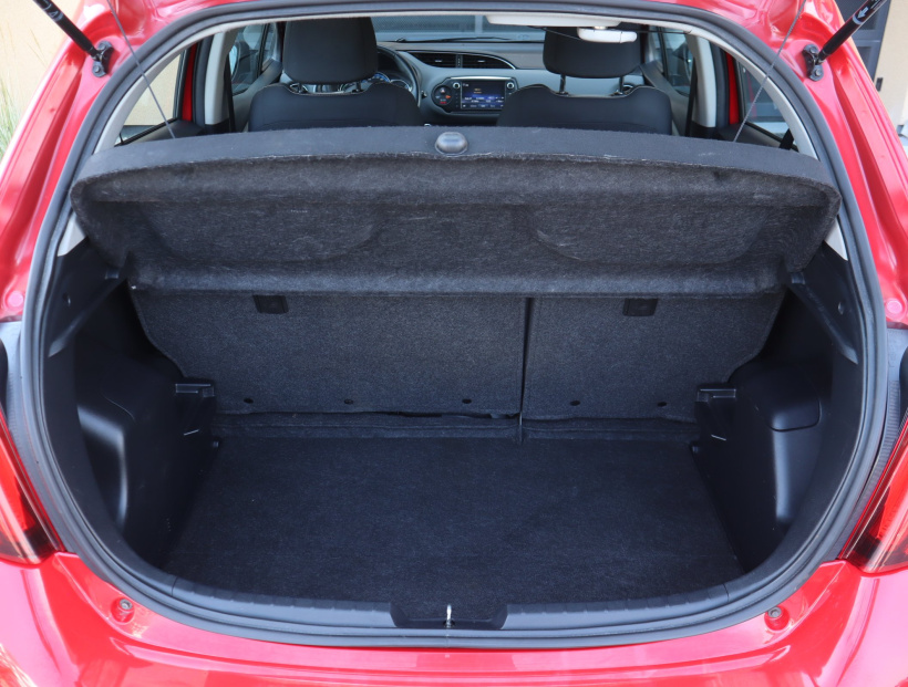 Toyota Yaris, 2015