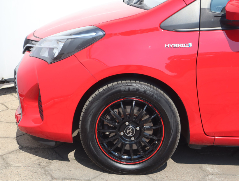 Toyota Yaris, 2015