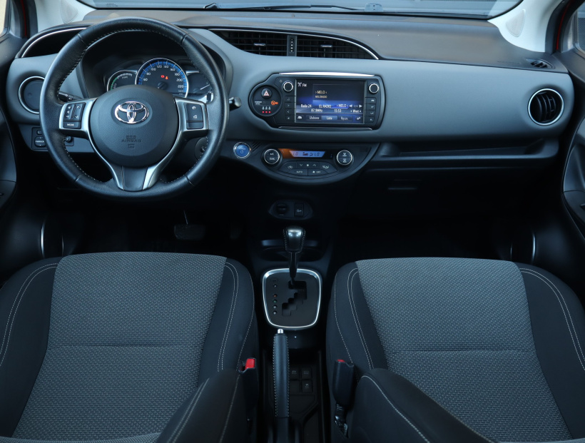 Toyota Yaris, 2015