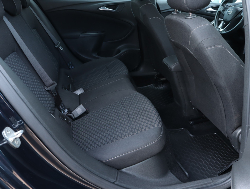 Opel Astra, 2019