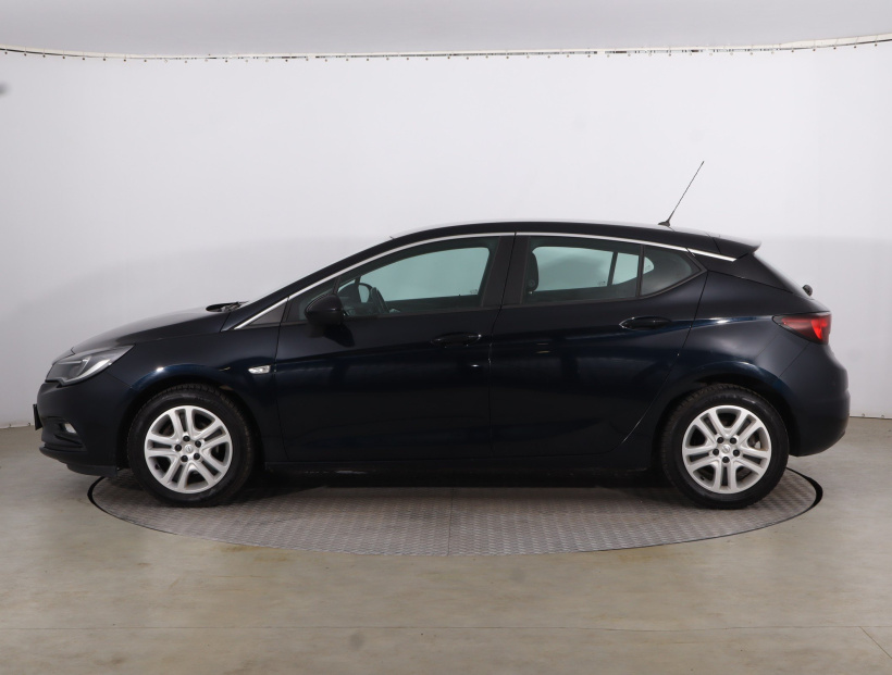Opel Astra, 2019